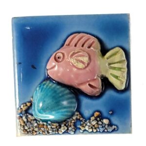 MAGNES NA LODÓWKĘ RYBA Z MUSZLĄ M01804