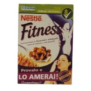 MAGNES NA LODÓWKĘ NESTLE FITNESS PUDEŁKO JEDZENIE M04240