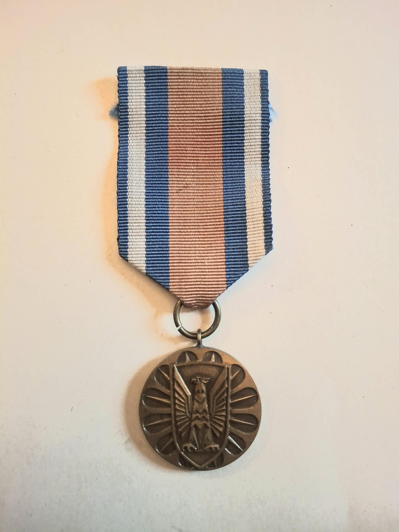 MEDAL ZA ZASŁUGI W OCHRONIE PORZĄDKU PUBLICZNEGO PRL BRĄZ MED-066