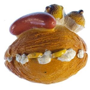 Magnes hot dog, bułkę z parówką, musztardą i majonezem M14964